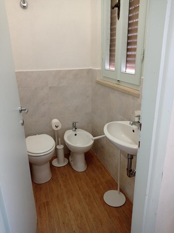 B&B Ale E Gio Piombino Exterior foto